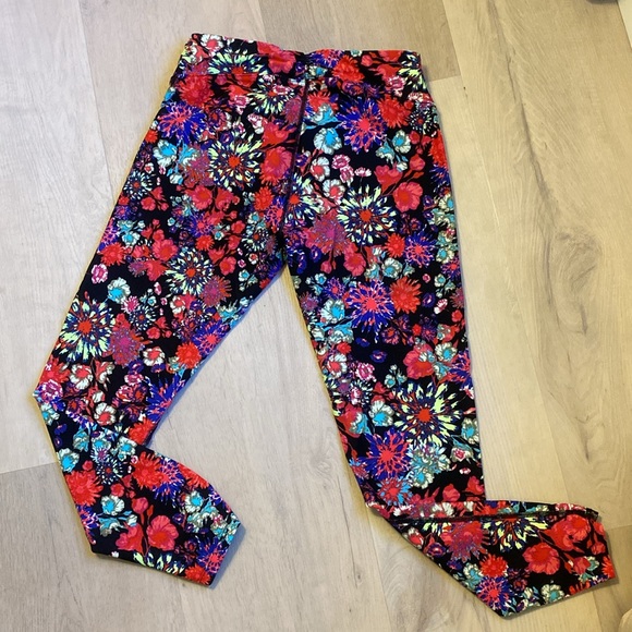 Calvin Klein Performance Ruched back Waist 7/8 Leggings - Size S - Picture 4 of 6